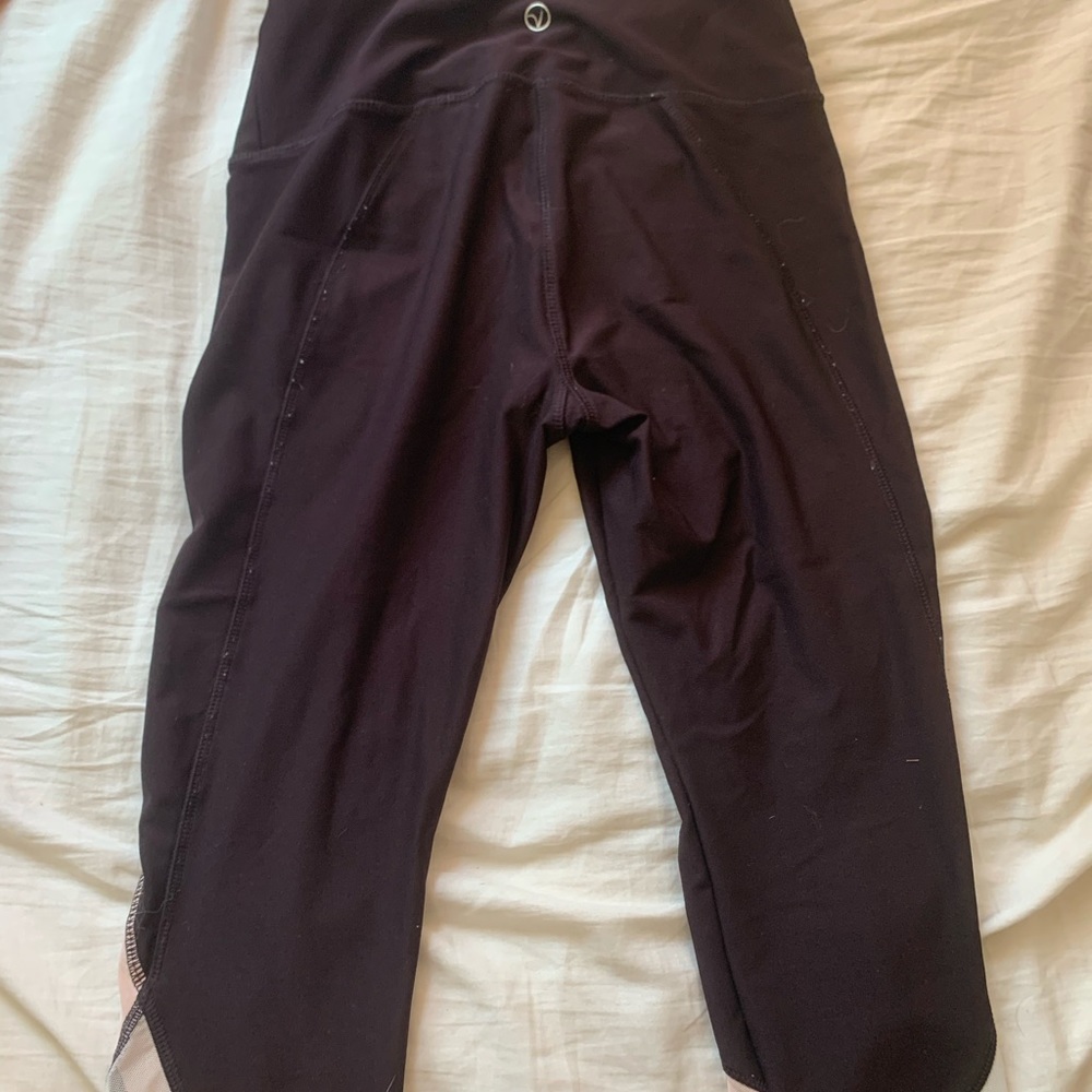 Athletic leggings